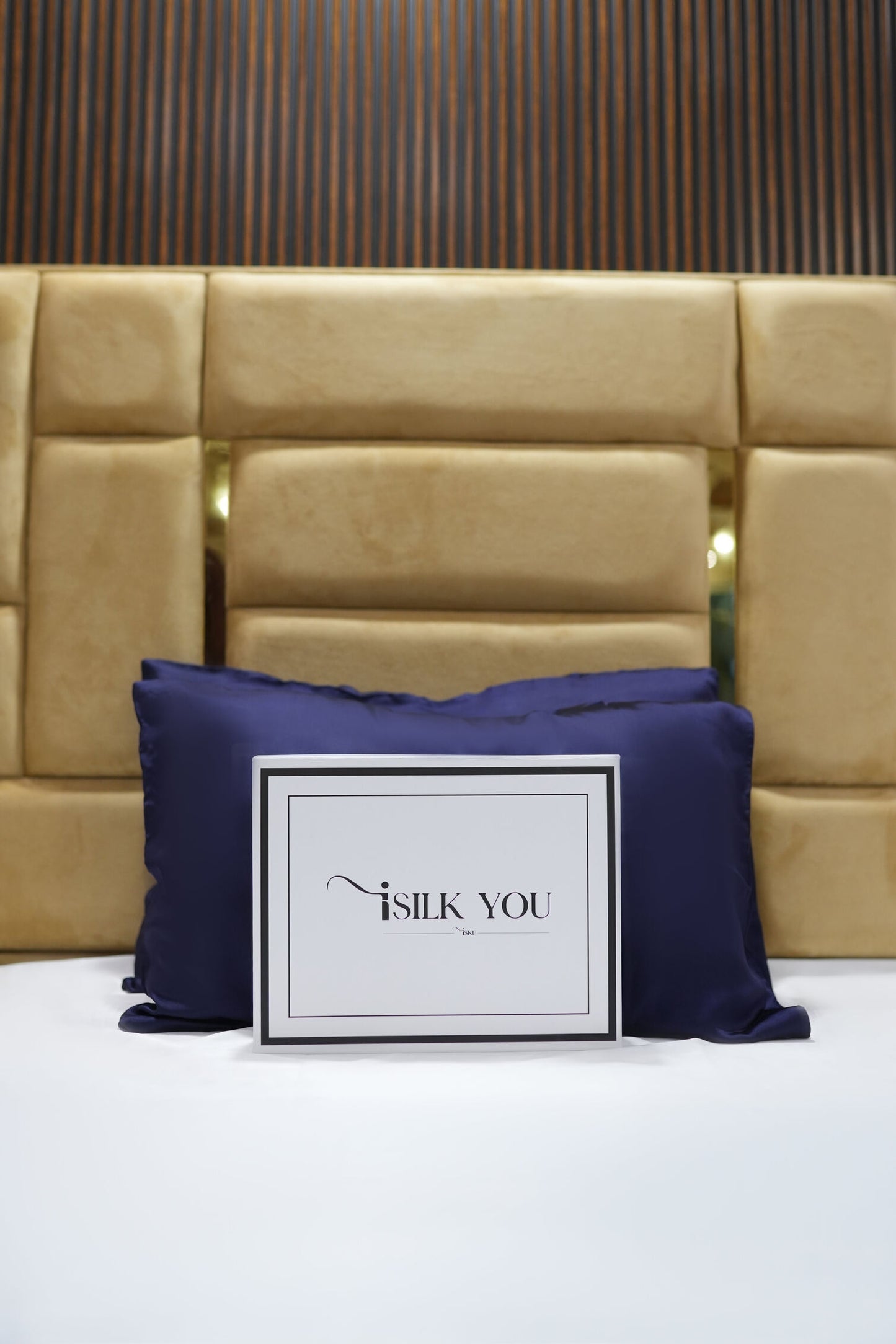 Luxurious Silk Pillowcase - Blue